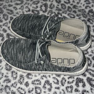 Hey Dude women’s shoes size 7